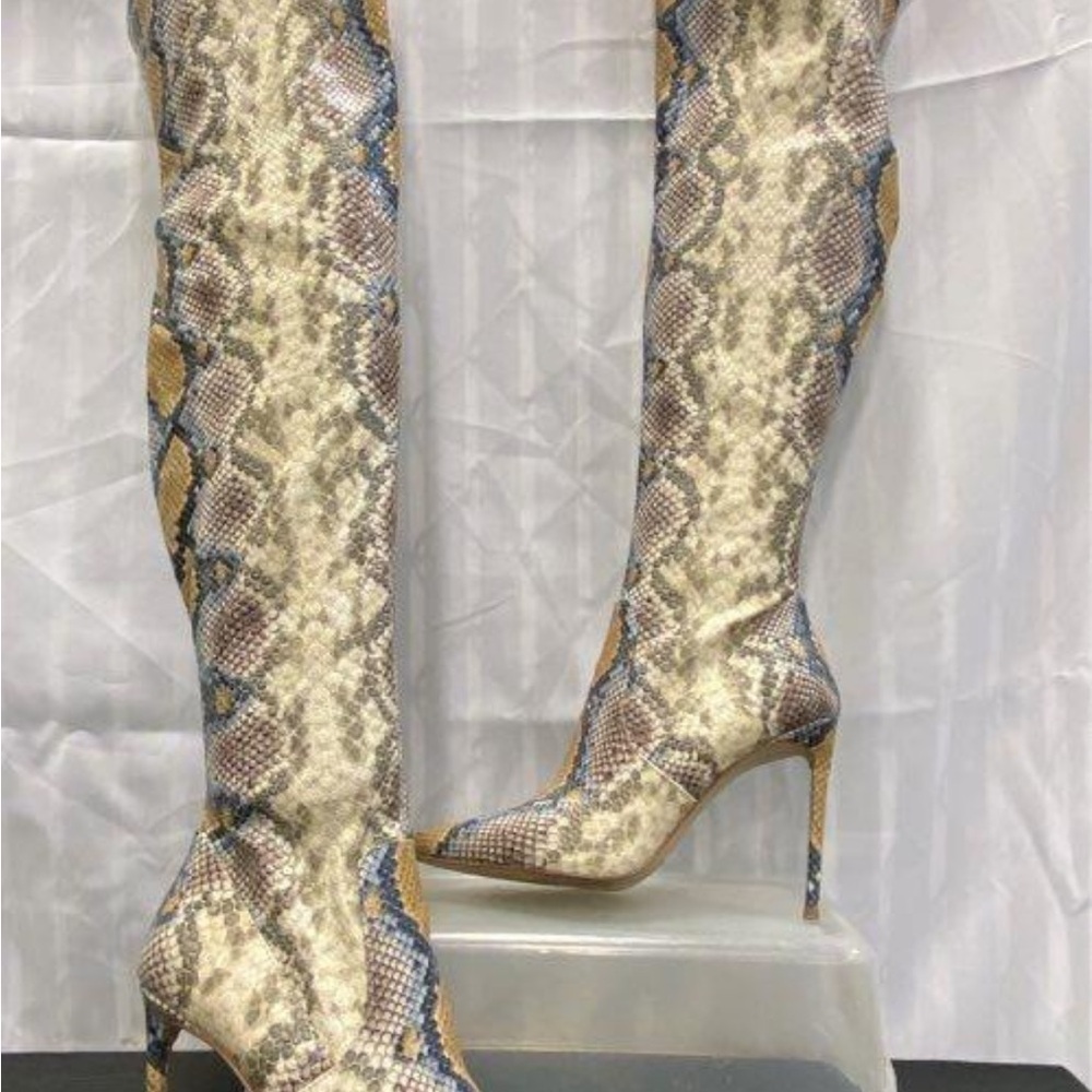 IOB Steve Madden Dominique Multicolor Snakeskin Over the Knee Boots Size 8 - Picture 6 of 11